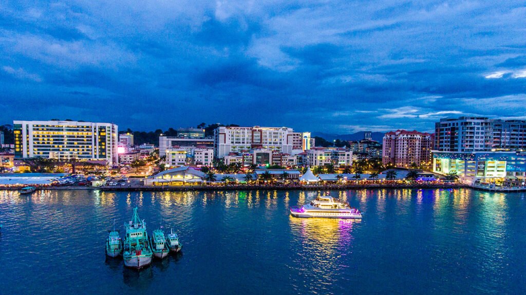 sabah-kota-kinabalu-city-north-borneo-cruises-night