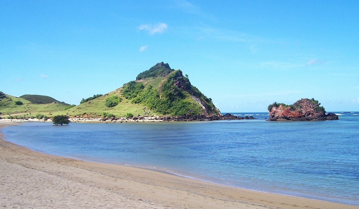 beach-in-front-of-novotel